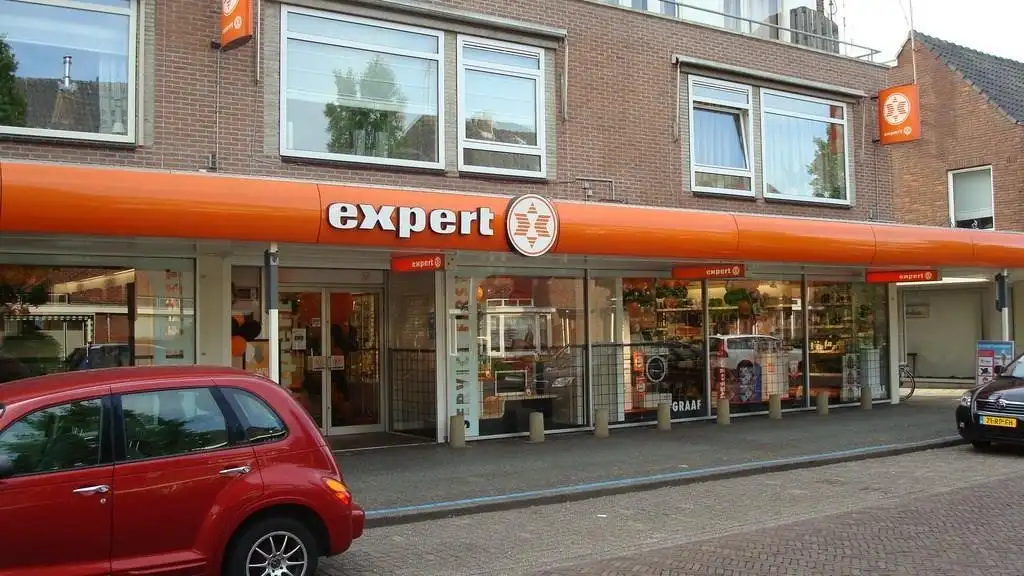 Voorkant winkel Expert